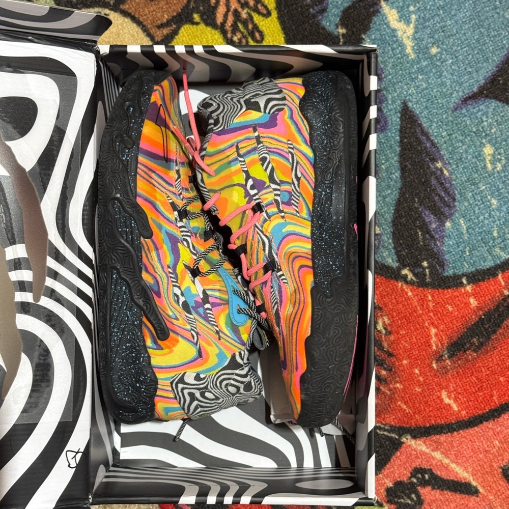 MELO × DEXTER'S LAB MB.03
puma sneakers
